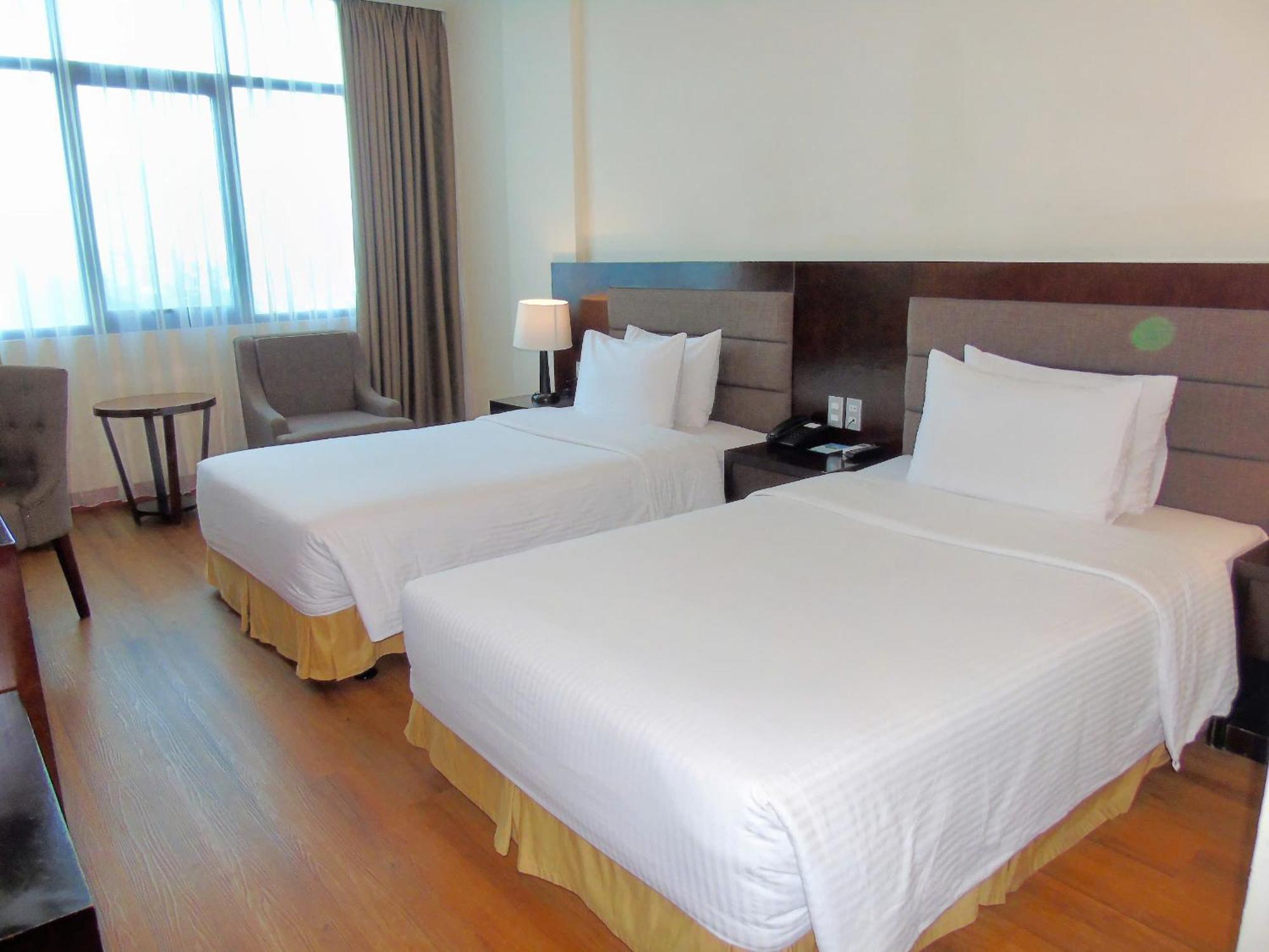 Muong Thanh Vinh Hotel Exterior foto